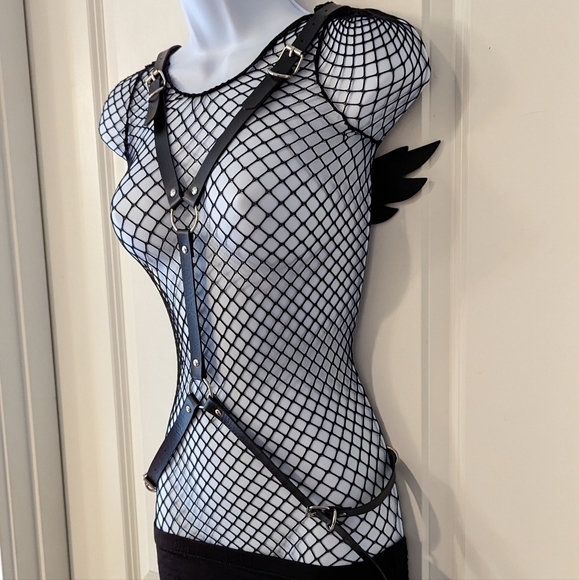 Winged Harness One Size upto 40in Waist main image 4